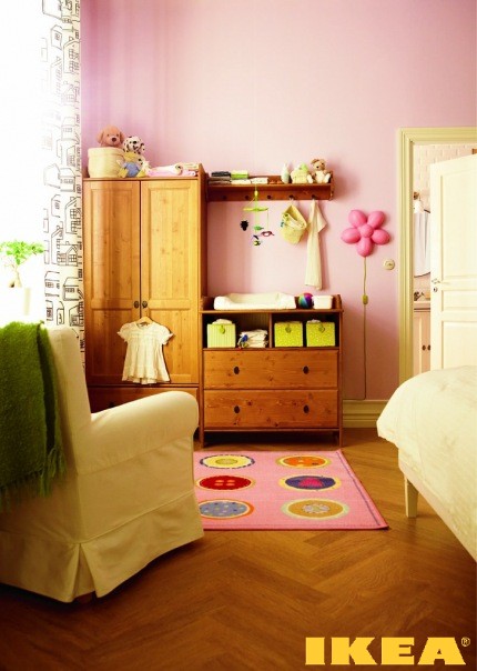 Интерьер маленькой детской комнаты