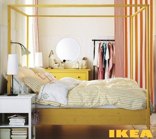 Интерьер спальни в желто-оранжевых тонах