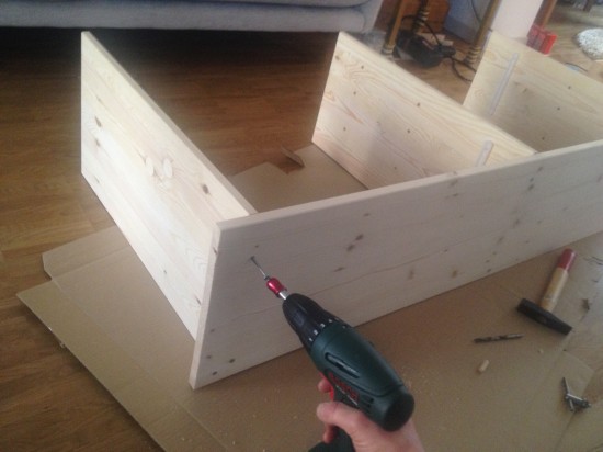 Отверстия в базовой панели